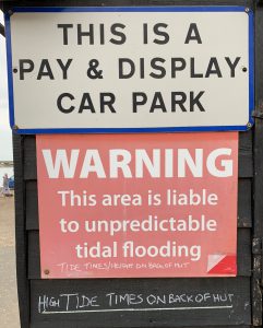 Carnser Car Park Tidal Warning on hut
